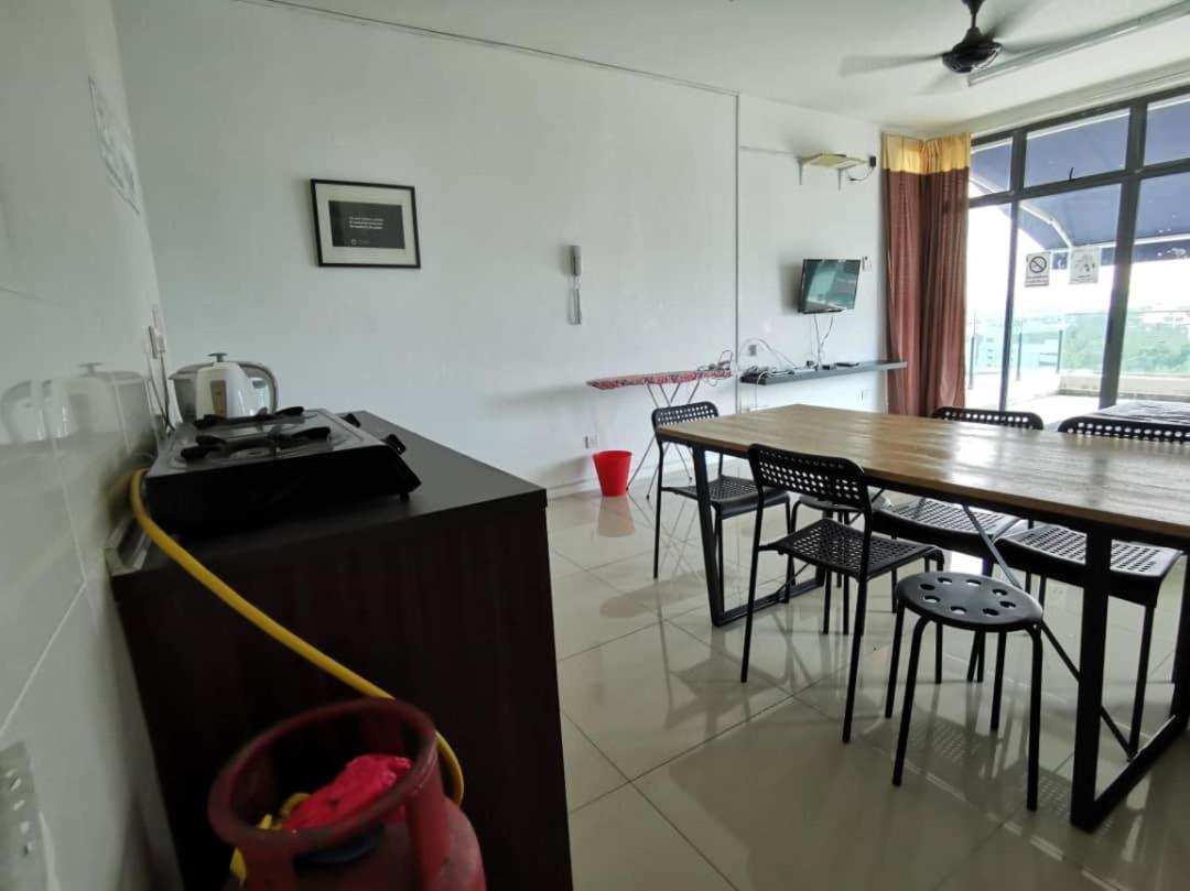 שאה אלאם Vista Alam Serviced Apartment Near Idcc Sacc Pkns Uitm Msu Avisena מראה חיצוני תמונה