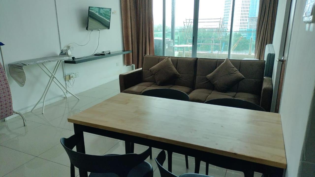 שאה אלאם Vista Alam Serviced Apartment Near Idcc Sacc Pkns Uitm Msu Avisena מראה חיצוני תמונה